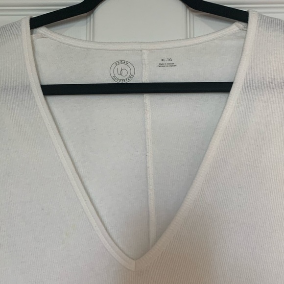 Urban Outfitters deep v neck tee, Size XL - Picture 2 of 2